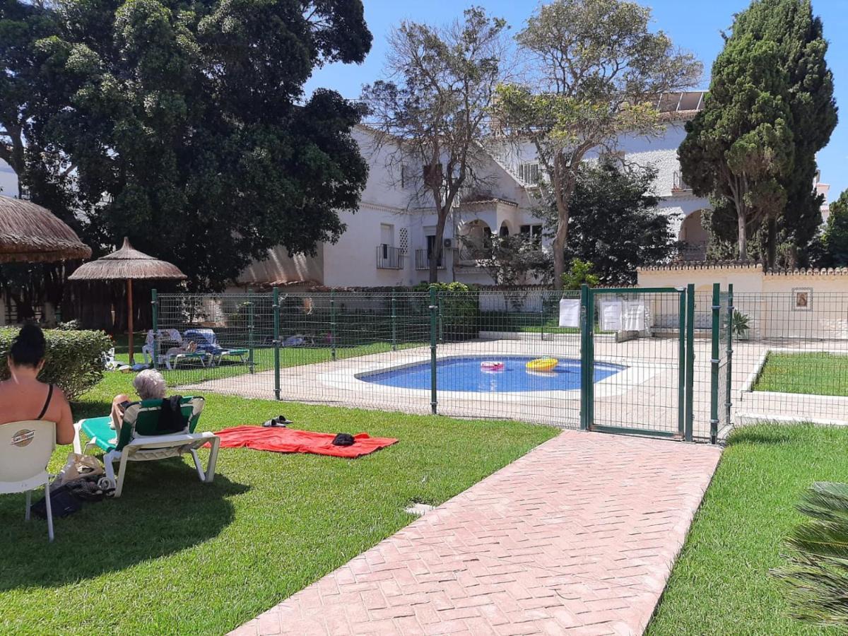 Ferienwohnung Carihuela Park Palace Apartament Sun&Beach Torremolinos Exterior foto